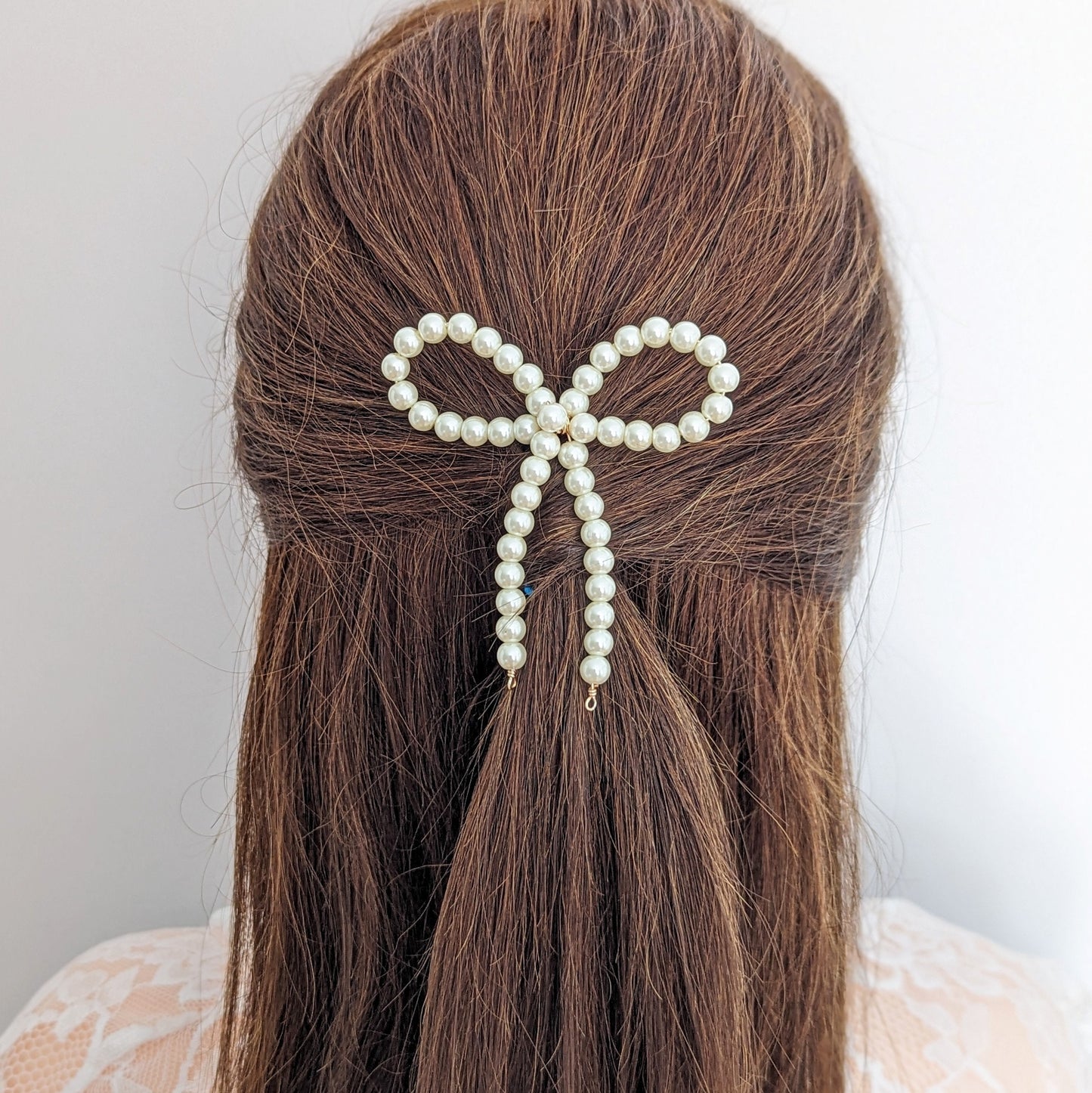 Amelia - Large Pearl Bow Hair Pin