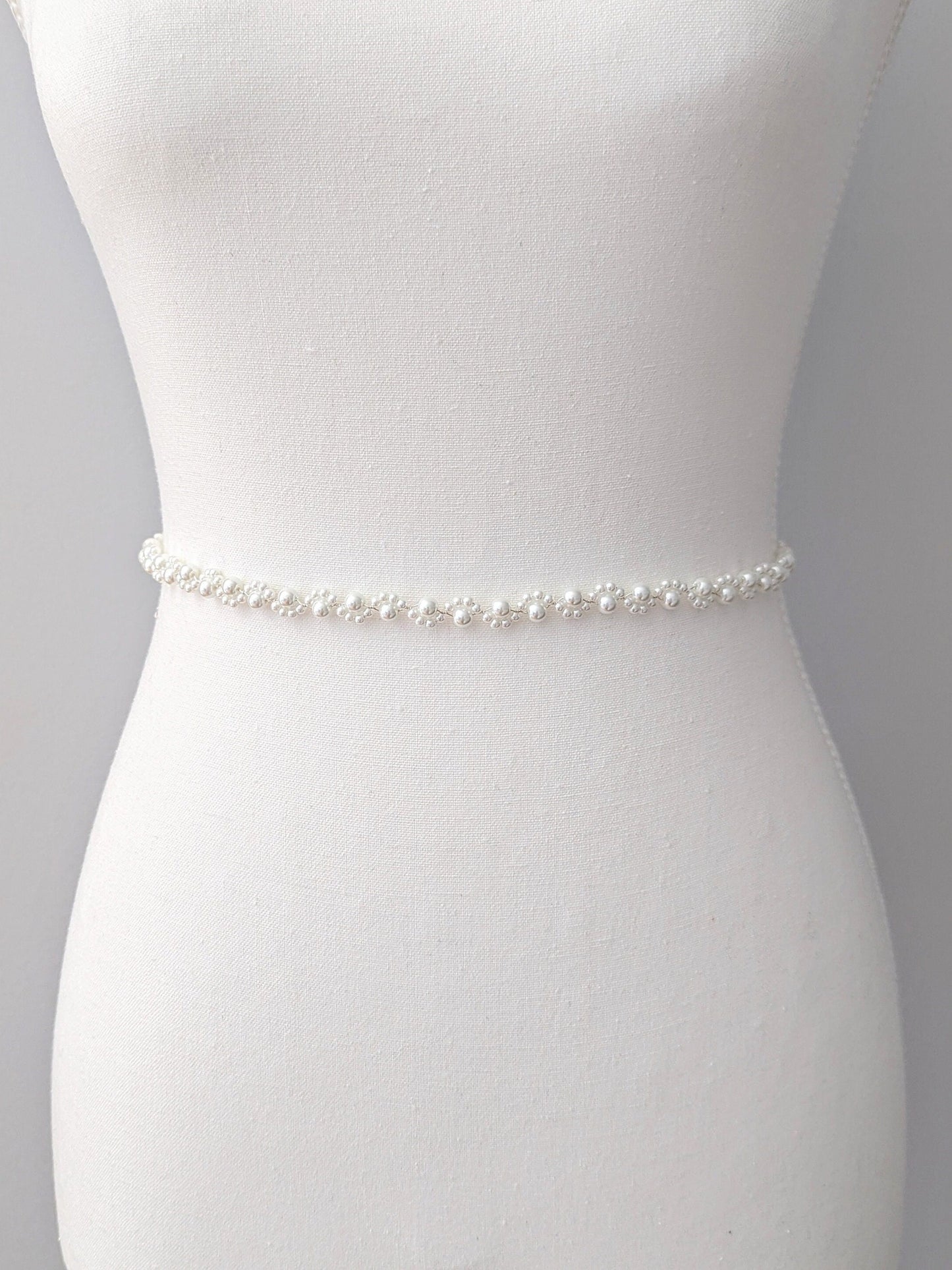 Lexi - Simple Pearl Bridal Belt (18"-30")