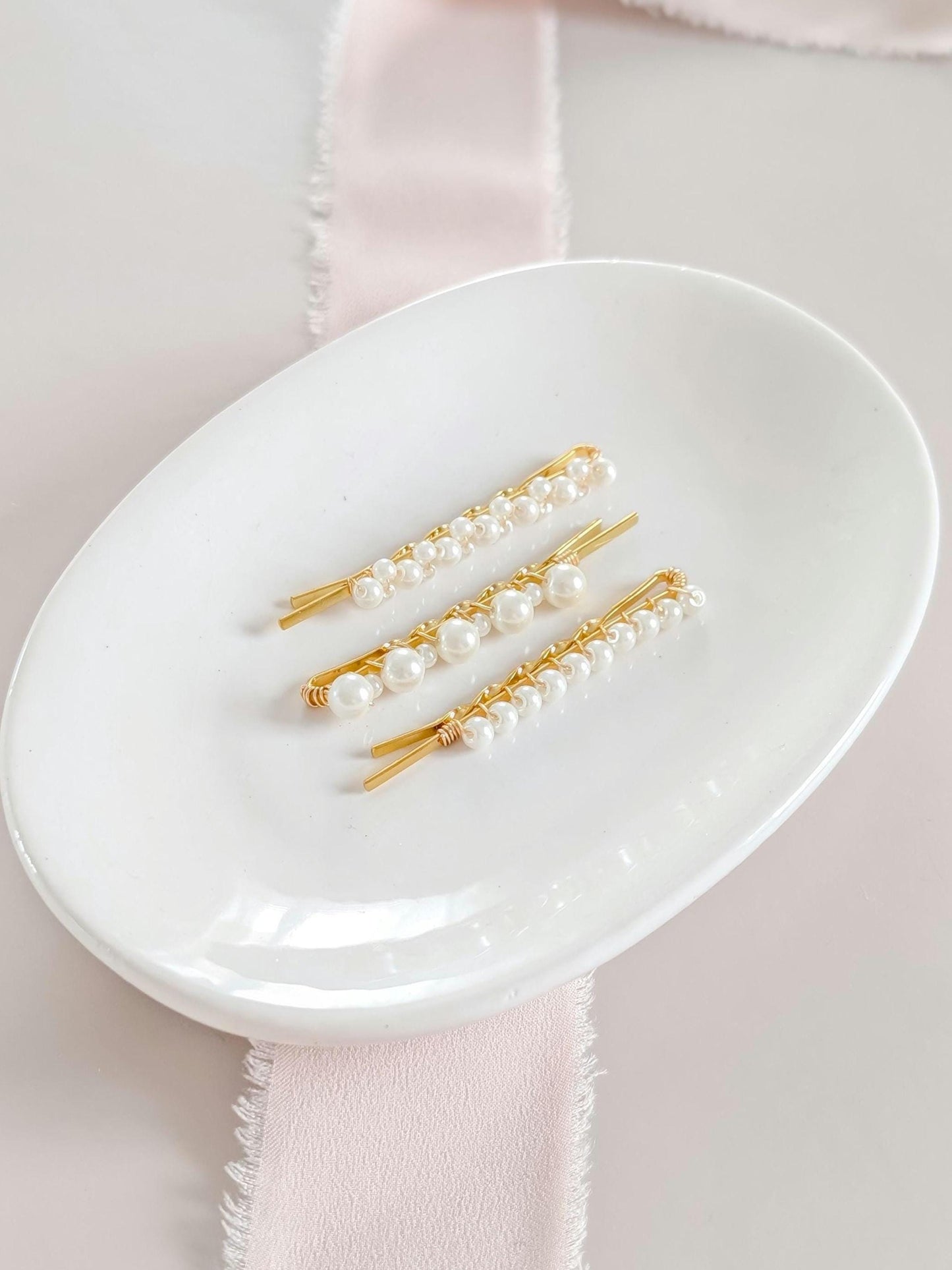 Madeline - Pearl Bobby Pins (Set of 3)