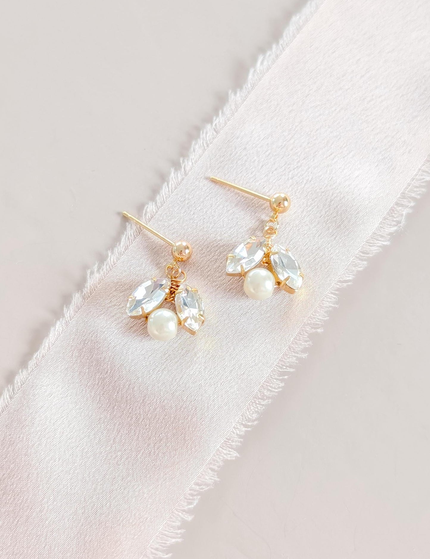 Chloe + Ava Jewelry Set - Crystal & Pearl Hair Pins with Matching Earrings