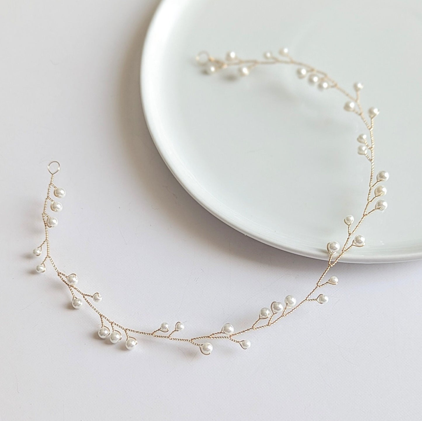 Cora - Delicate Pearl Wedding Hair Vine (8"-24")