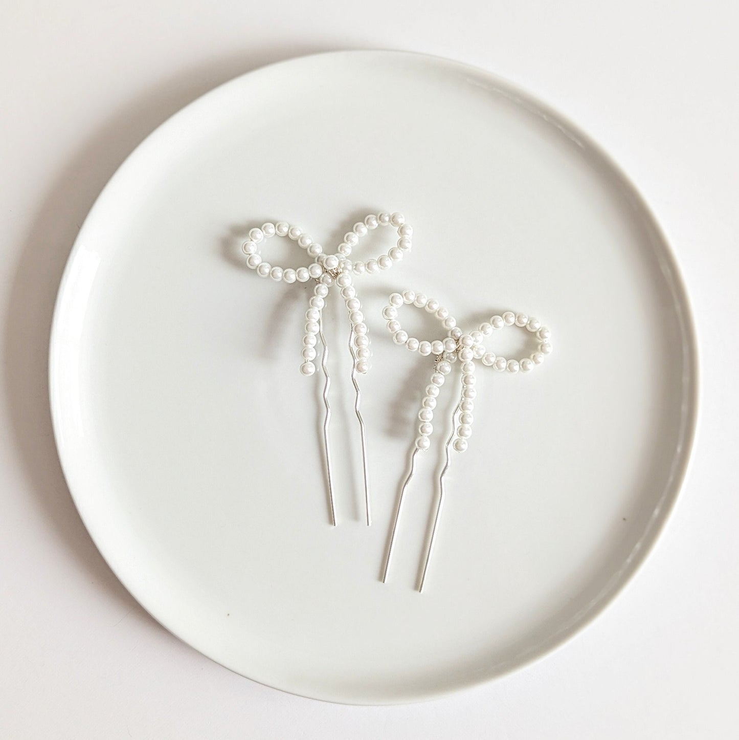 Lily – Small Pearl Bow Hair Pin