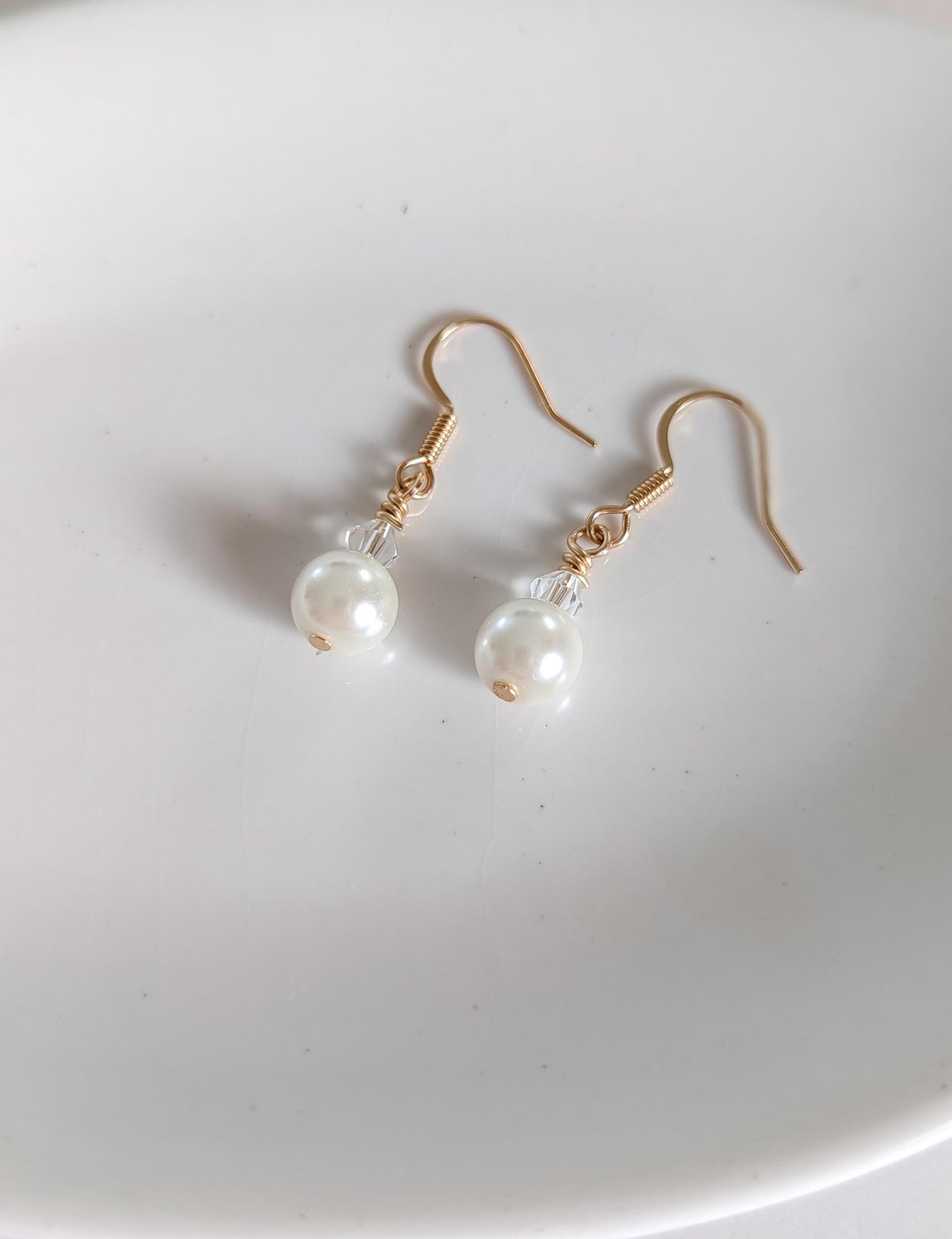 Mira - Pearl Drop Earrings With Crystal