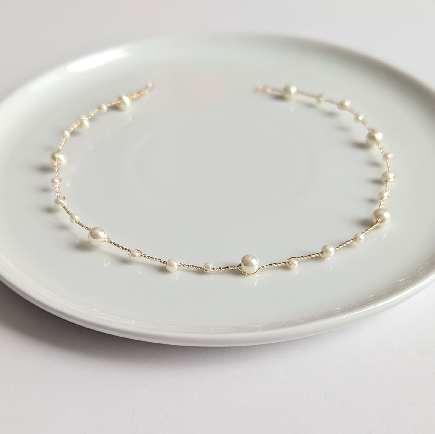 Hannah - Thin Pearl Bridal Hair Vine (8"-24")