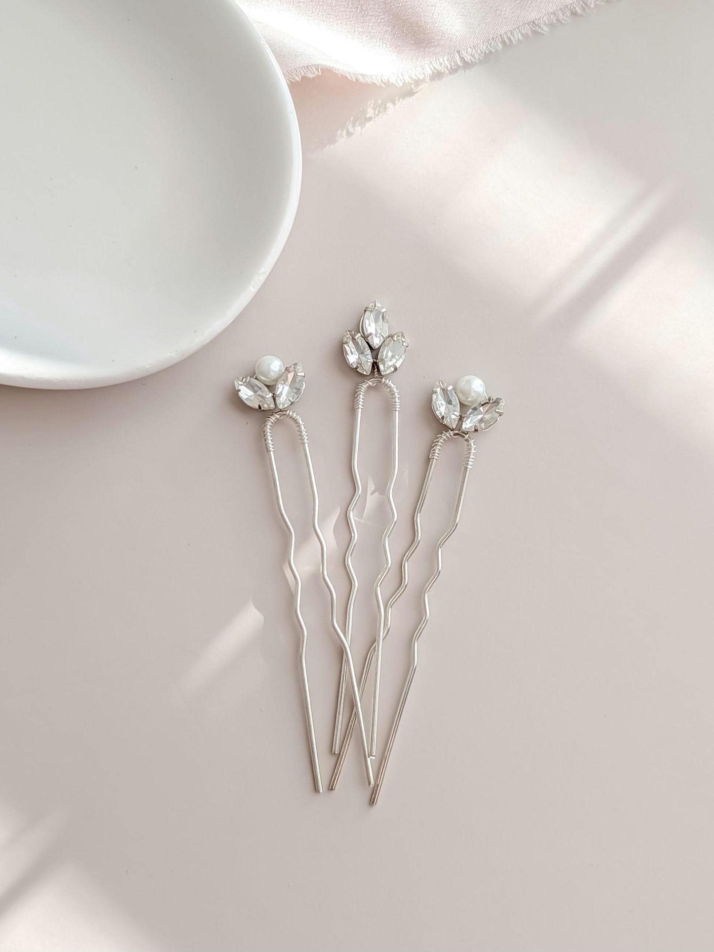 Chloe x Ava - Dainty Crystal Bridal Hair Pins (Set of 3)