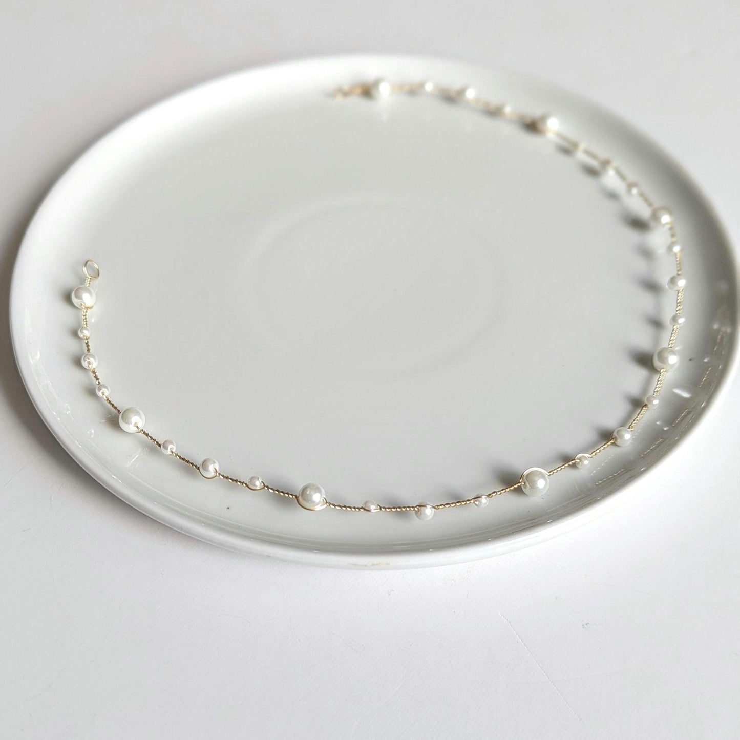 Hannah - Thin Pearl Bridal Hair Vine (8"-24")