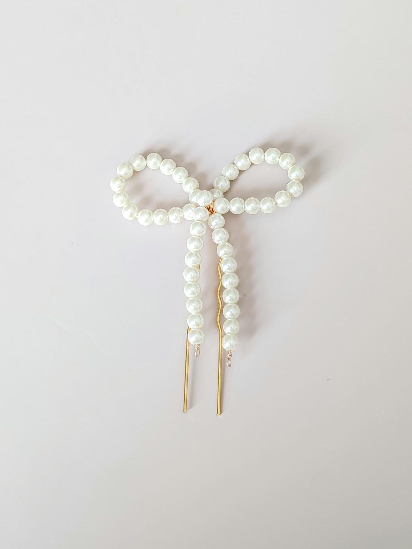 Amelia - Large Pearl Bow Hair Pin