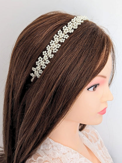Sylvie – Baby’s Breath Inspired Pearl Headband
