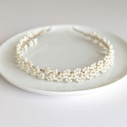 Sylvie – Baby’s Breath Inspired Pearl Headband