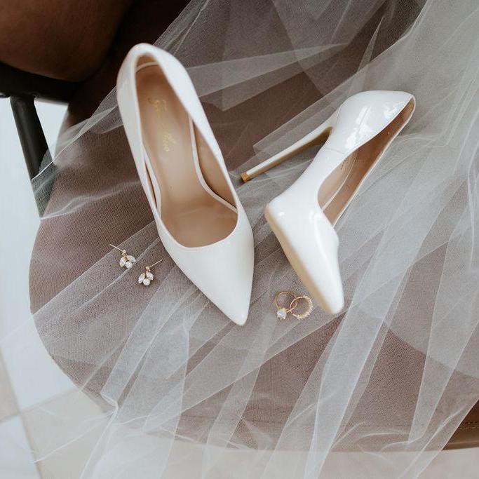 Ava - Crystal Bridal Earrings with Pearl Accents