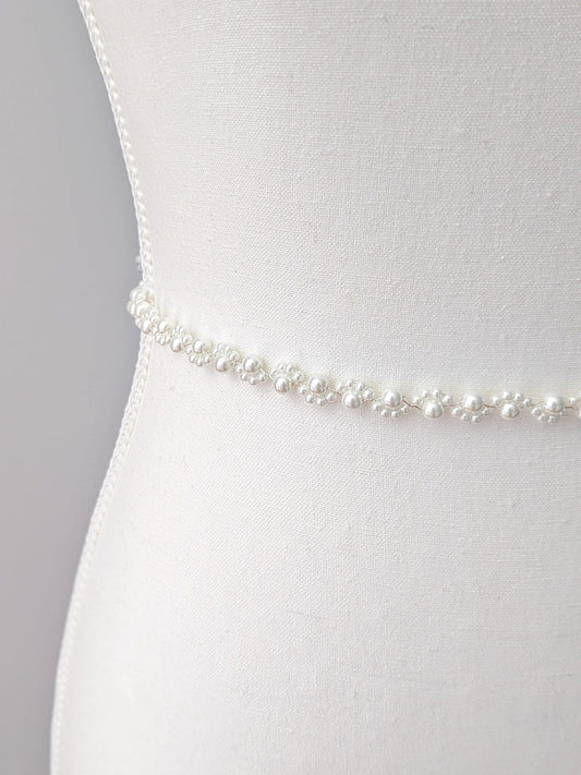 Lexi - Simple Pearl Bridal Belt (18"-30")