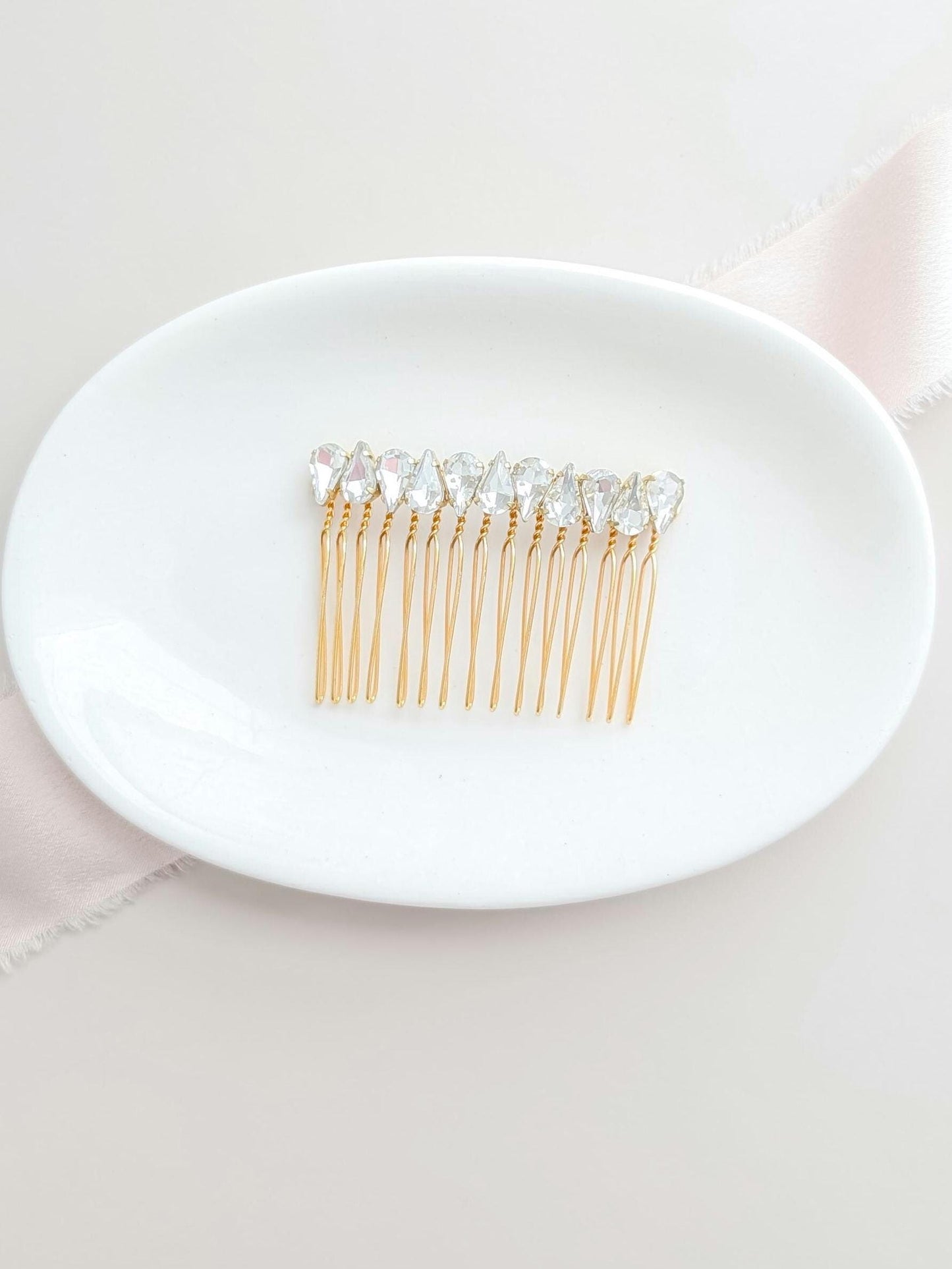 Faye - Dainty Crystal Bridal Hair Comb