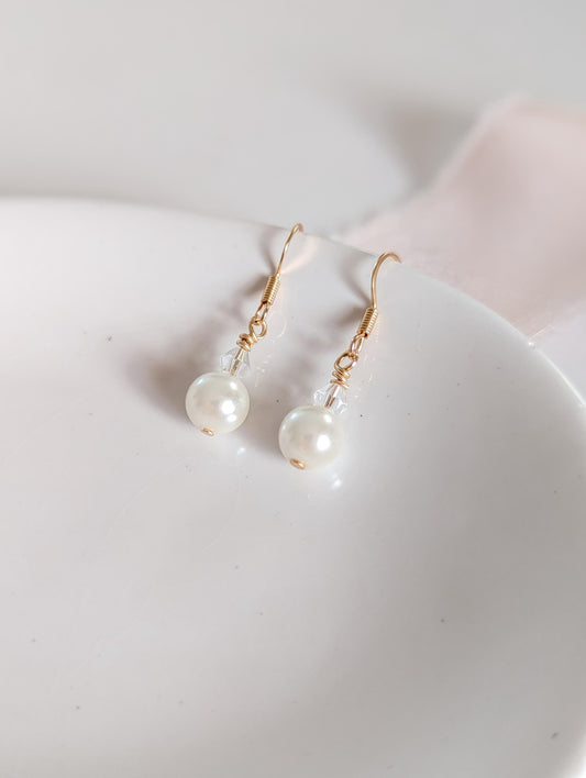 Mira - Pearl Drop Earrings With Crystal