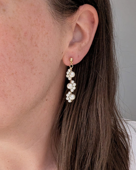 Lexi - Dainty Pearl Earring