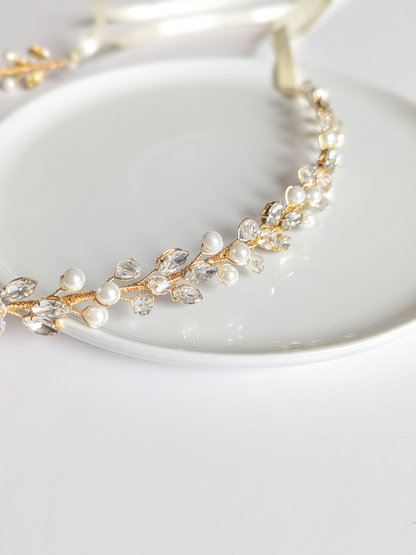Charlotte - Crystal & Pearl Bridal Belt (18"-30")