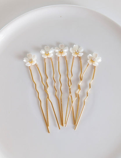 Camille – Single Flower Hair Pins (Set of 3, 5, or 10)