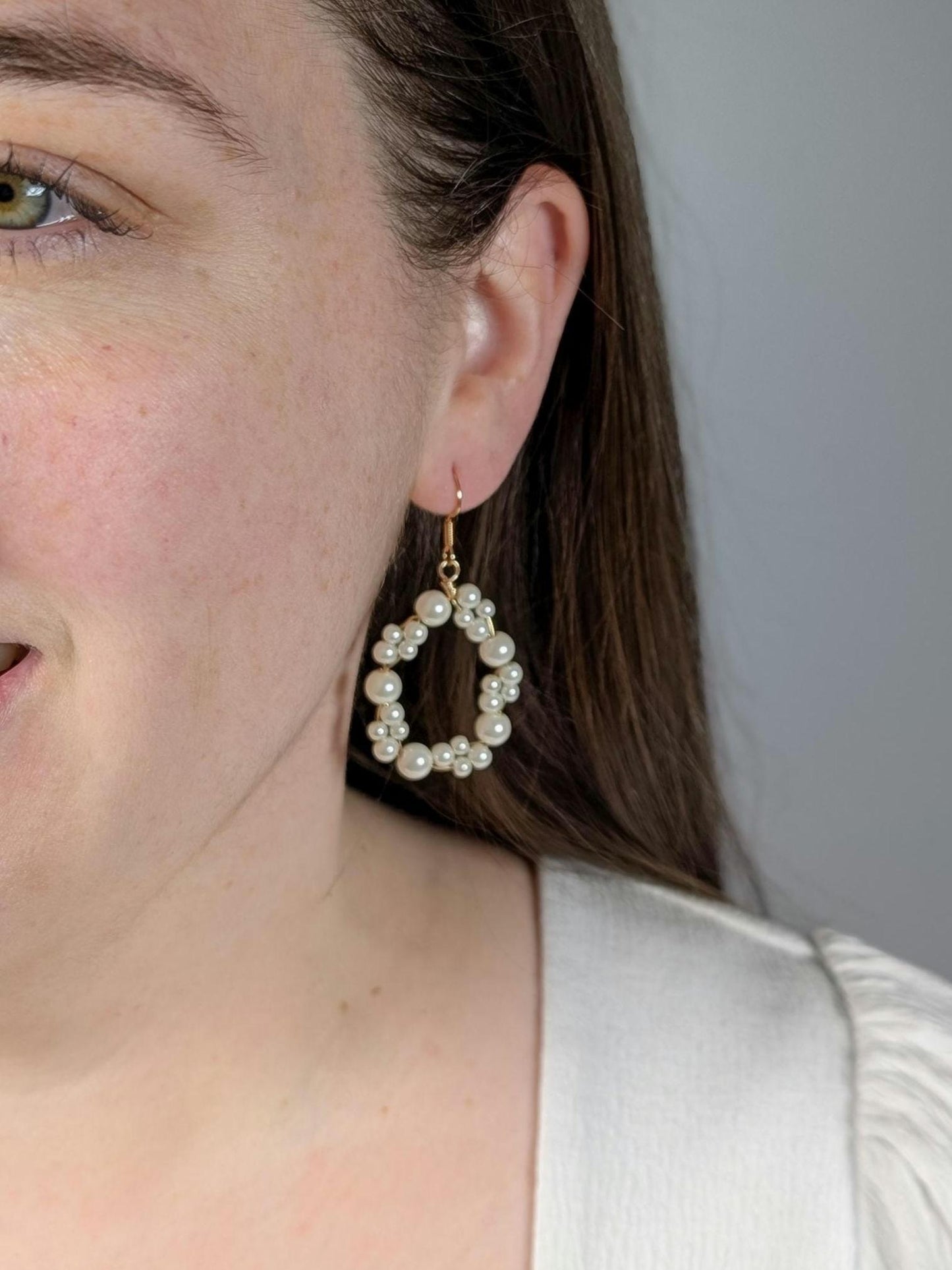 Kate - Pearl Hoop Earrings