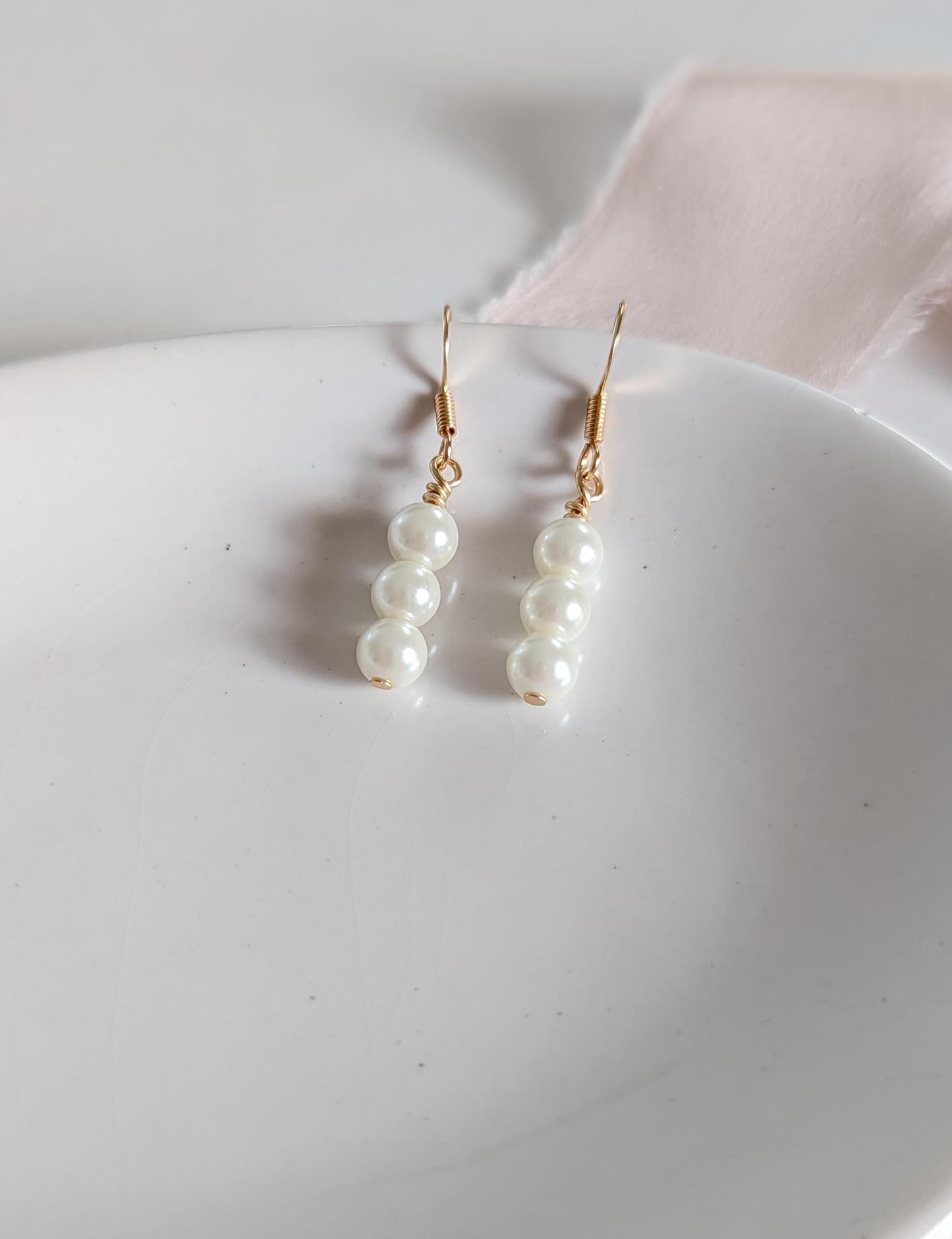 Vera - Stacked Pearl Dangle Earring