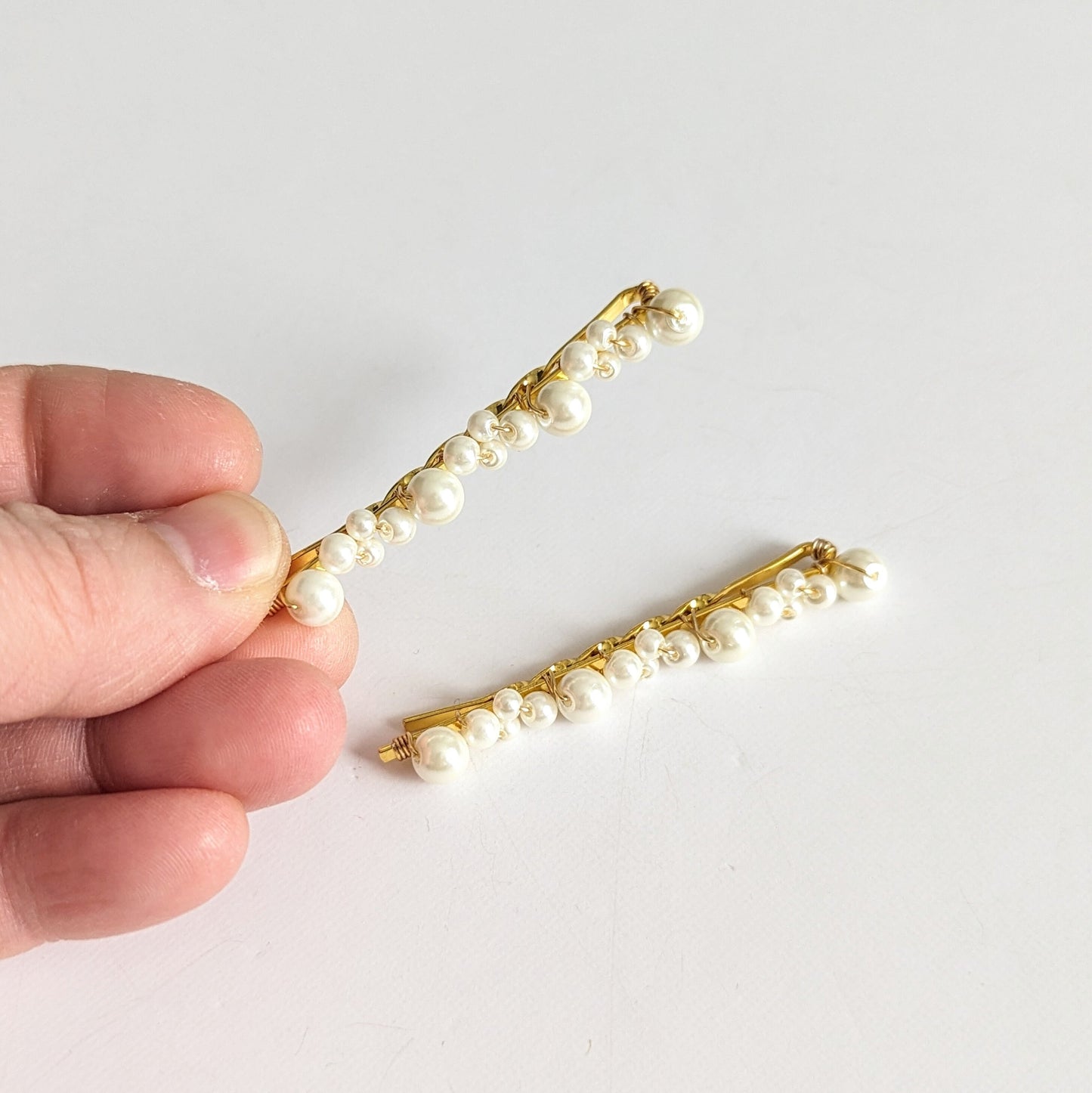Kate – Pearl Wrapped Bobby Pins (Set of 2)