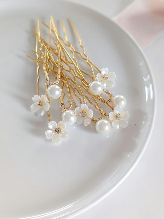 Elodie – Mixed Floral & Pearl Hair Pins (Set of 2–15)