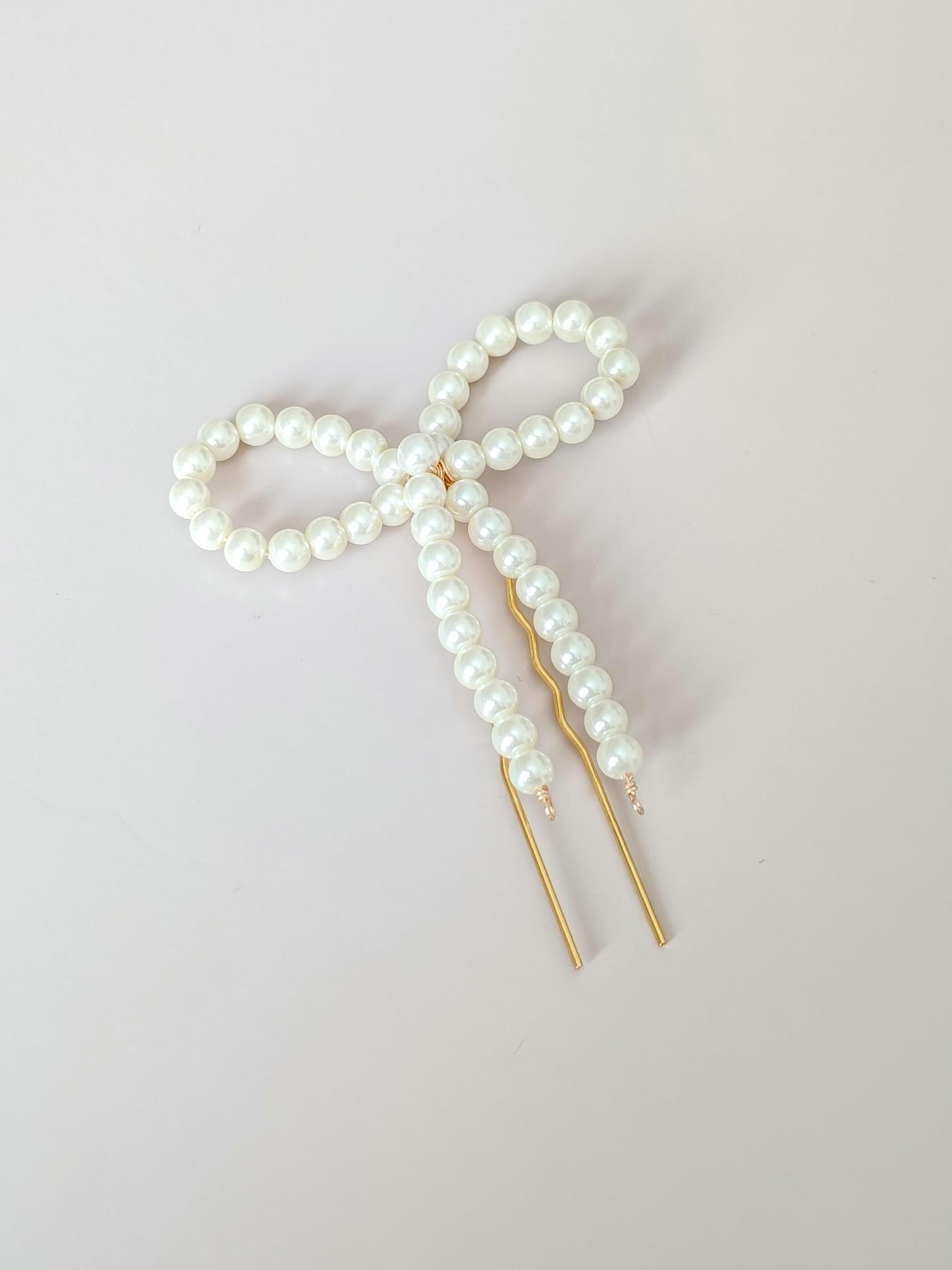 Amelia - Large Pearl Bow Hair Pin