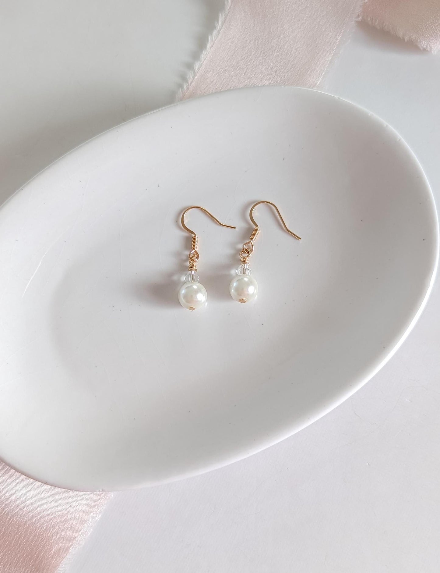 Mira - Pearl Drop Earrings With Crystal