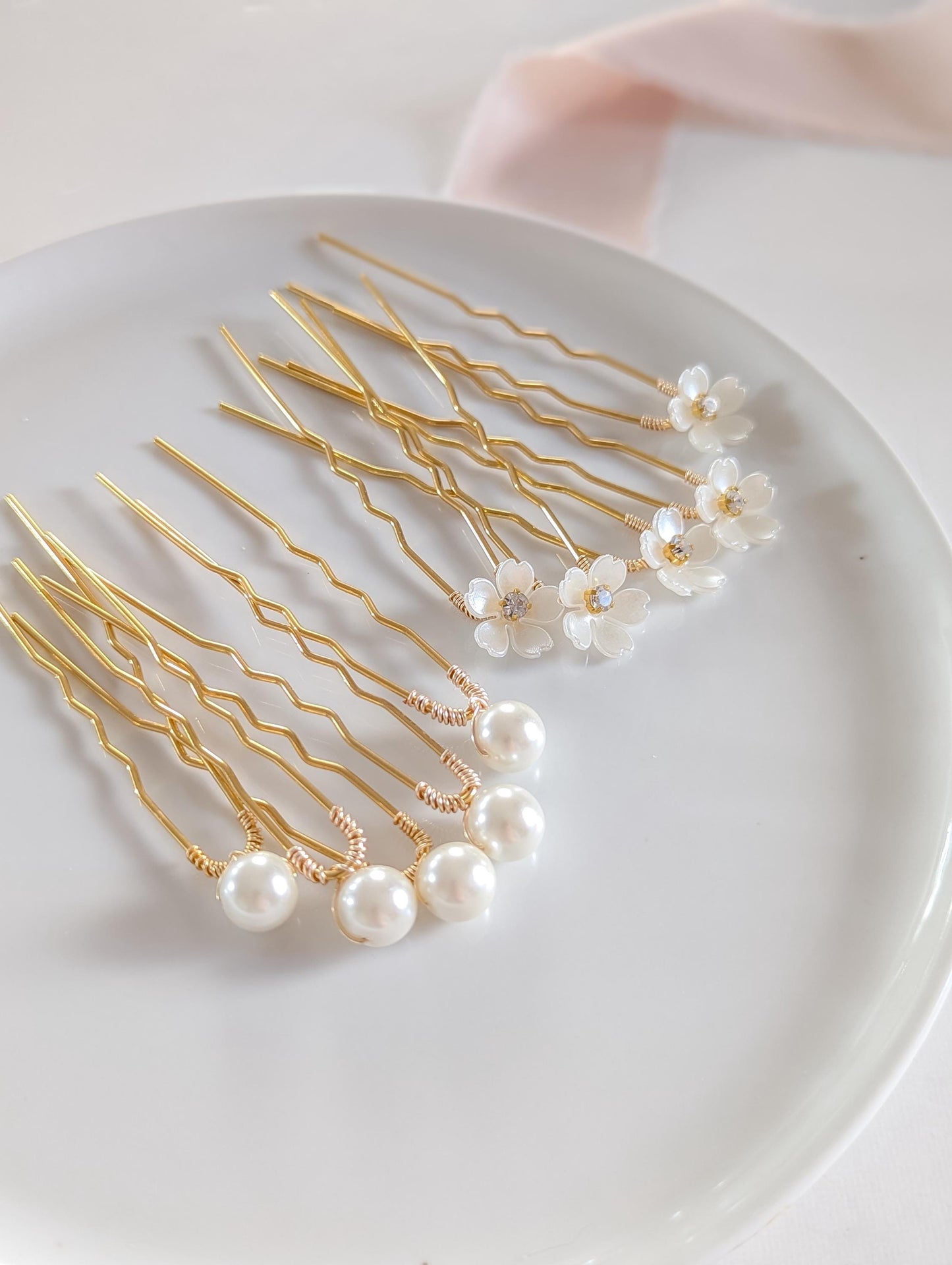 Elodie – Mixed Floral & Pearl Hair Pins (Set of 2–15)