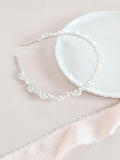 Margot - Elegant Pearl Crown Headband